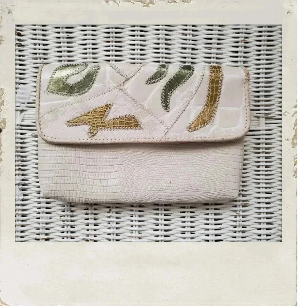 ✨BOGO FREE✨ Vintage Ivory Animal Print Boho Metalic Makeup Case Cosmetic